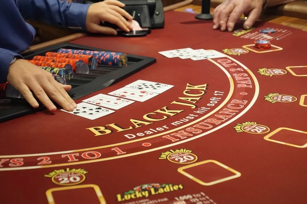 Blackjack – Trải Nghiệm Đỉnh Cao Tại 28BET Casino VN